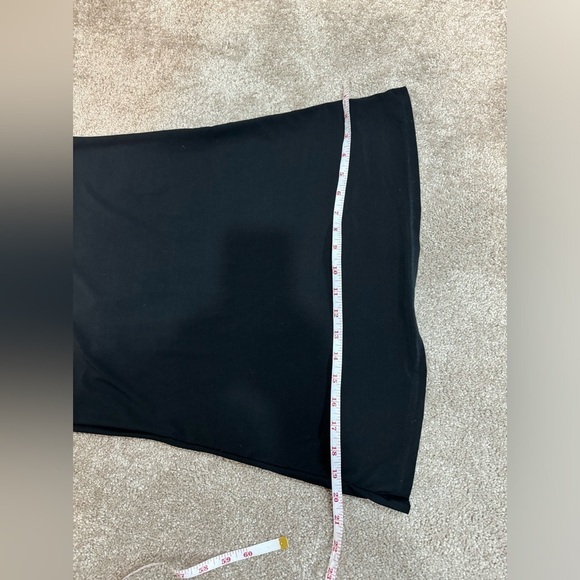 BCBG Maxazria ladies dress in size L BUT fits like a size small - Picture 11 of 12